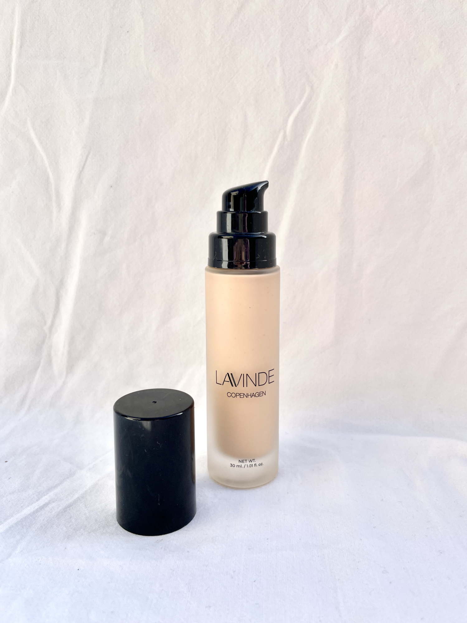Lavinde Copenhagen Natural Glow Foundation 203 Sand - Skønhed!